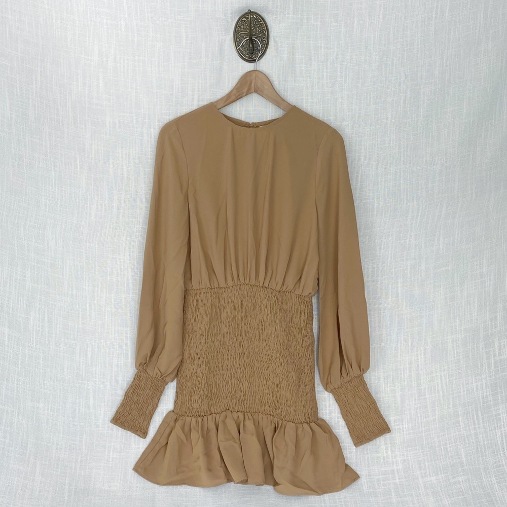 NEW Revolve Winter Muse Smocked Jasmine Dress Sz 6